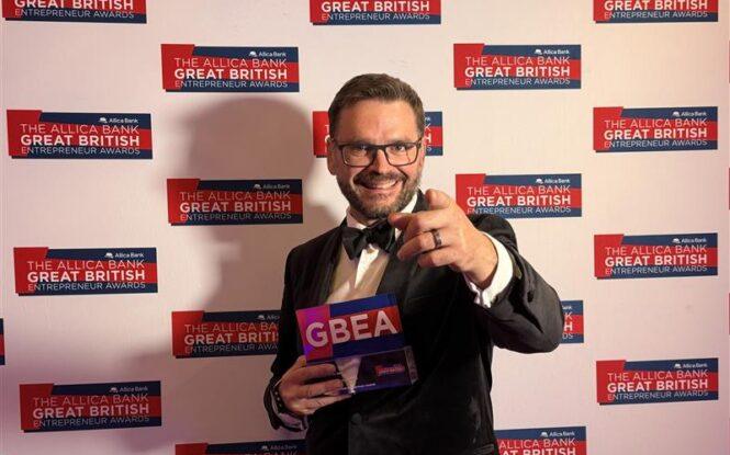 John Readman named AI Entrepreneur of the year at the Great British Entrepreneur Awards
